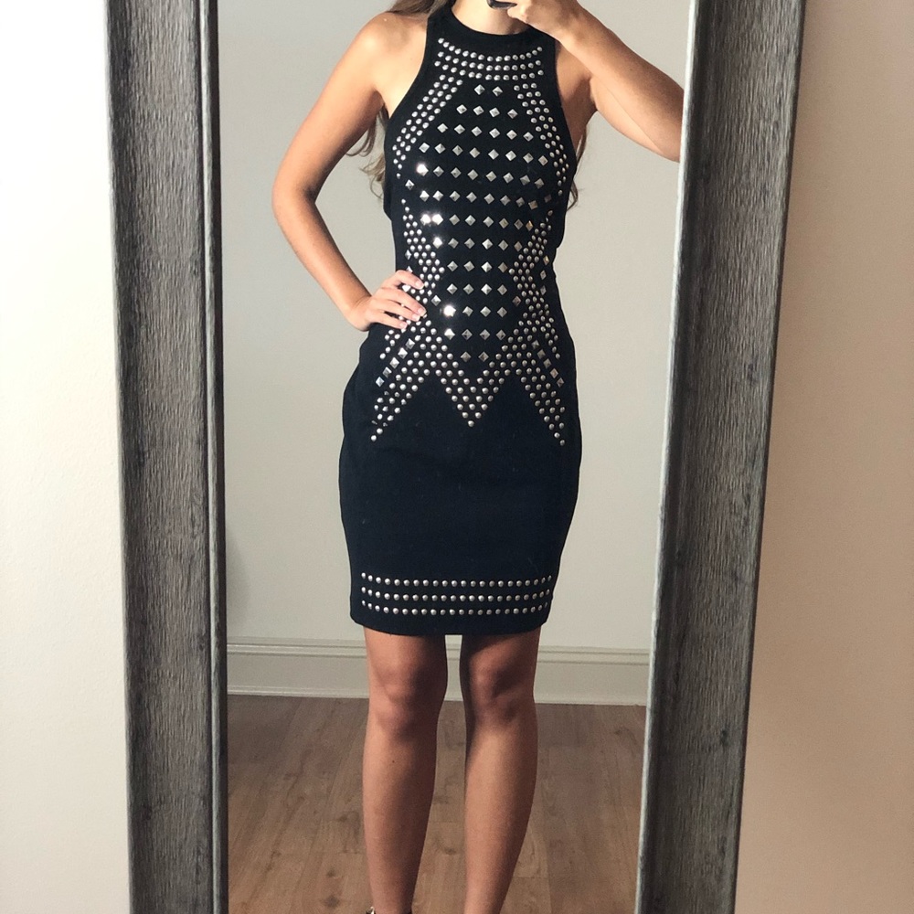 Express dress - Picture 4 of 7